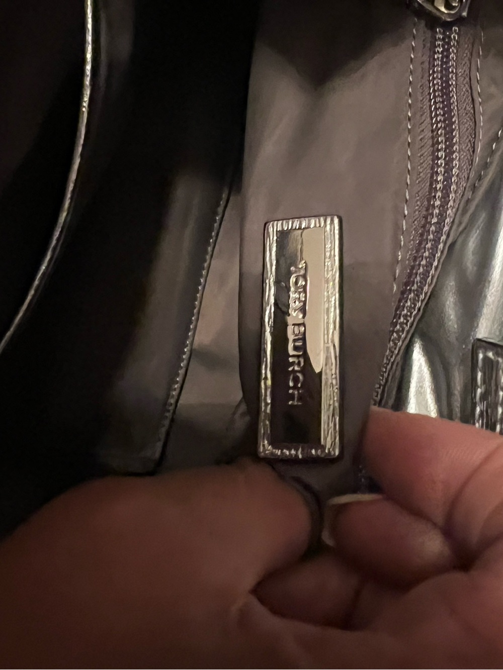 Tory Burch Silver Quilted Puffer Tote with Logo - Picture 4 of 11